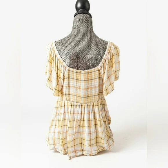 Torrid Top Size 0x - Picture 2 of 2